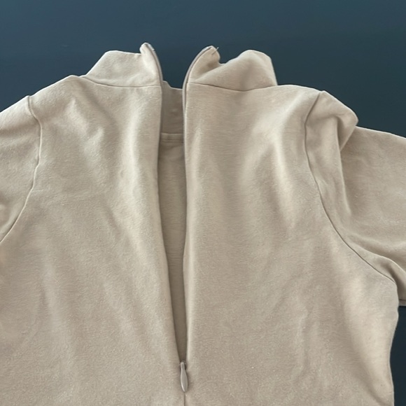 Cream bodysuit - Picture 7 of 9